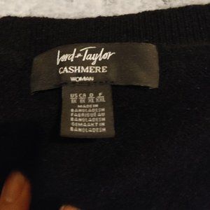 Lord & Taylor cashmere pullover